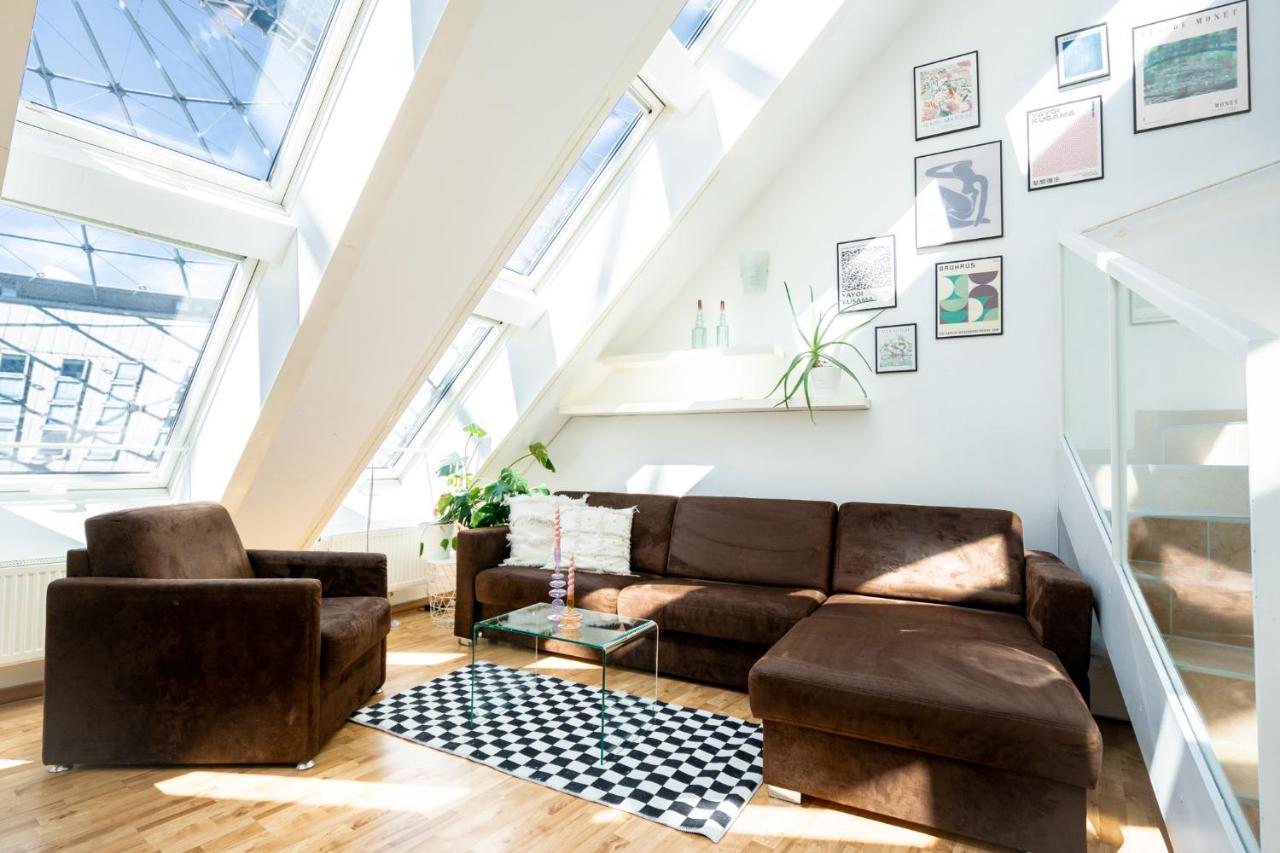 Unique Maisonette Apartment Gasometer 12Th Floor Wenen Buitenkant foto